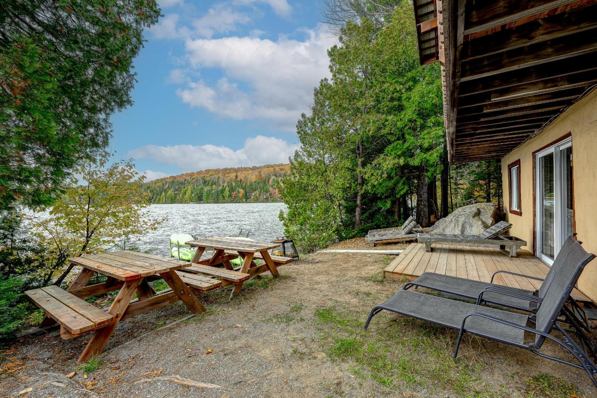 Le Chateau Bord De Lac Et Plage Et Bbq Villa Sainte-Lucie-de-Doncaster Eksteriør bilde