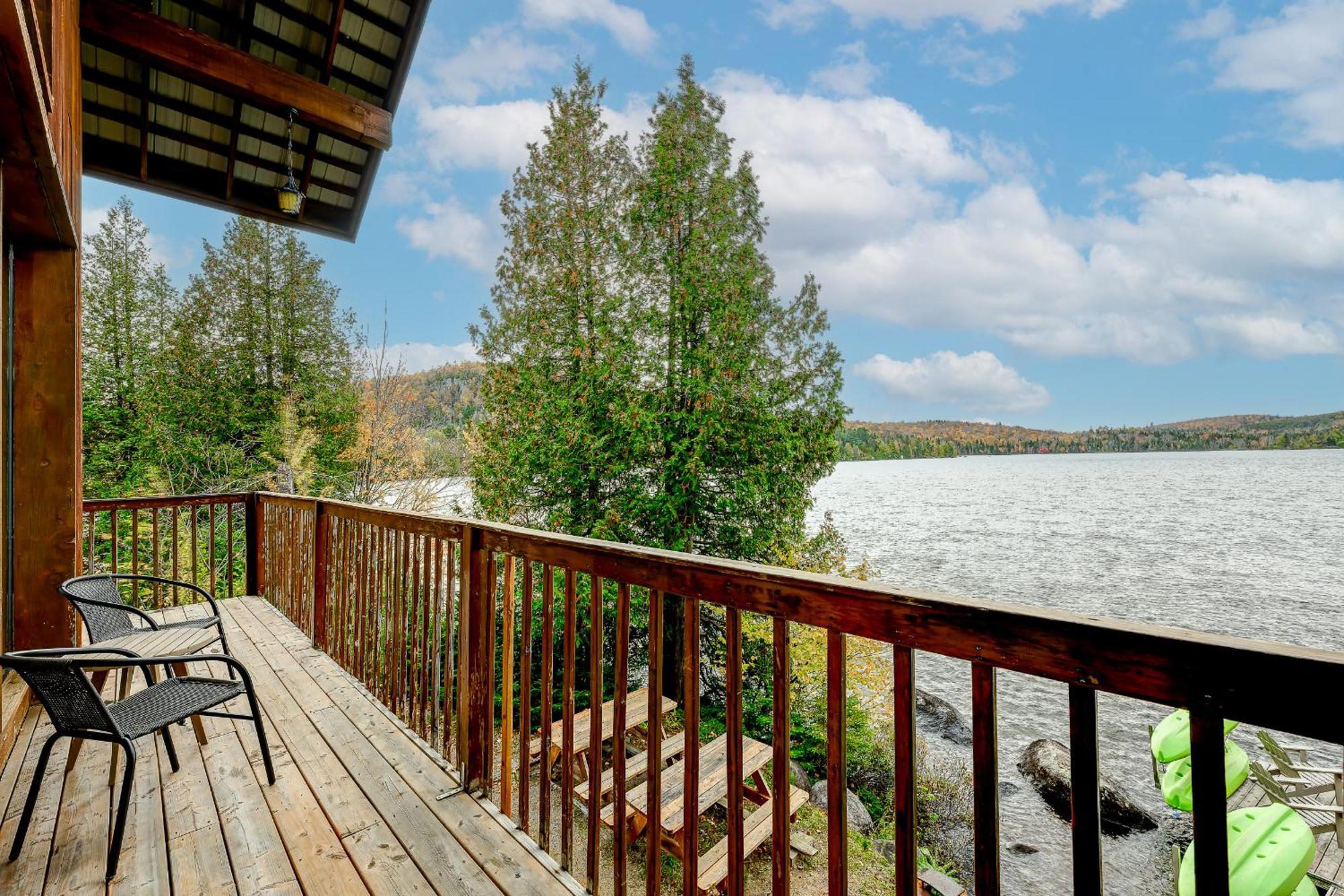 Le Chateau Bord De Lac Et Plage Et Bbq Villa Sainte-Lucie-de-Doncaster Eksteriør bilde