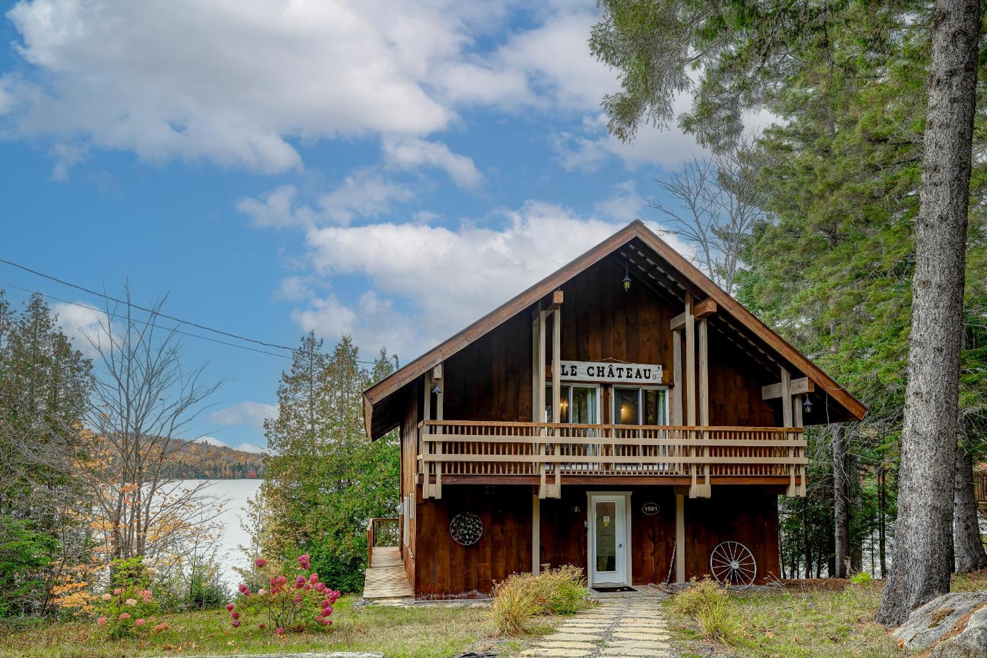 Le Chateau Bord De Lac Et Plage Et Bbq Villa Sainte-Lucie-de-Doncaster Eksteriør bilde